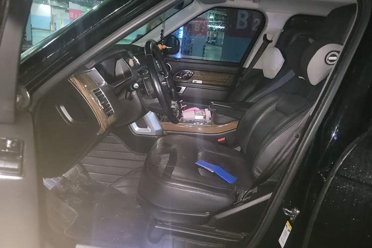 Used Land Rover Range 2018 3.0 SC V6 Vogue Extended-Length Model Left Front Seat