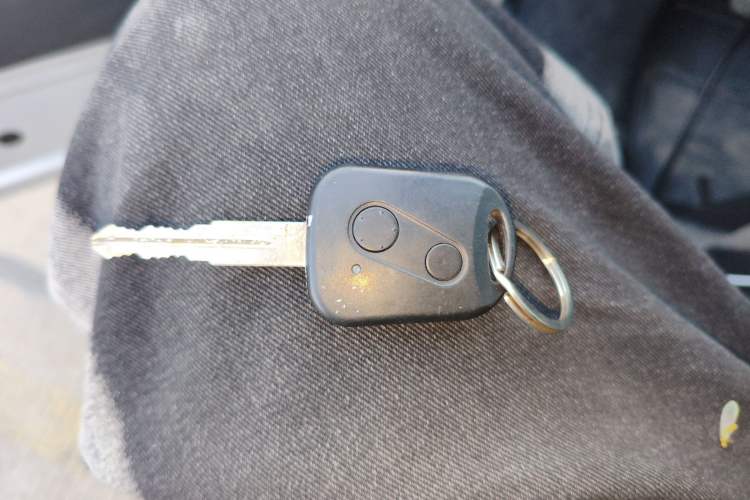 Used Jinbei Hiace X30 2020 1.5L Van Super-Enjoyment Model China VI Standard SWC15M
