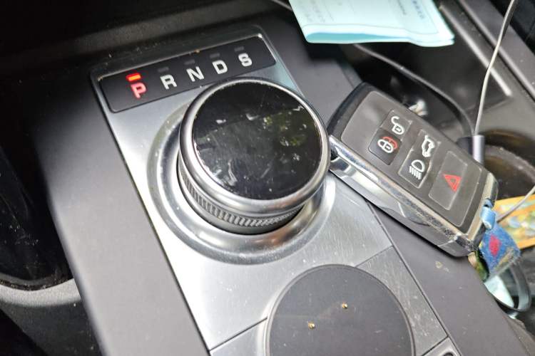 Used Land Rover Discovery 2020 2.0T SE