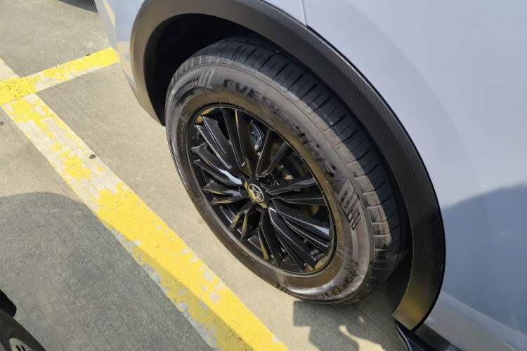 Used Venucia V 2021 260T Idol Edition