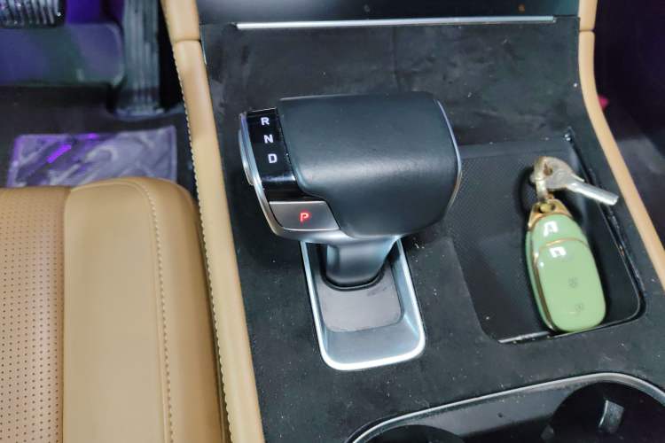 Used Li Auto ONE 2020 Extended-Range 6-Seater Version Gear Lever