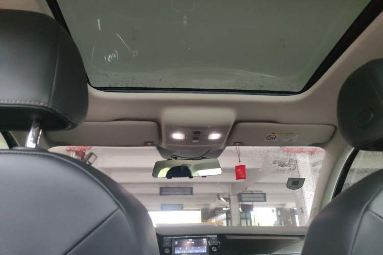 Used Volkswagen Lavida 2019 1.5L Automatic Vision Edition China VI Standard Headliner