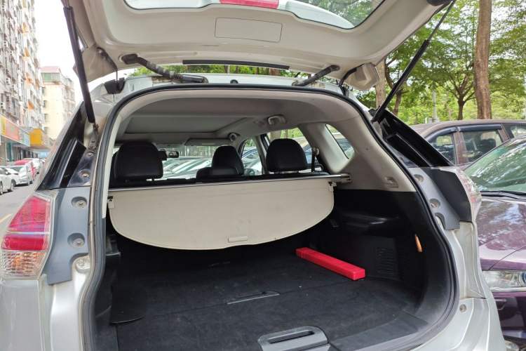 Used Nissan X-Trail 2014 2.0L CVT Comfort Edition 2WD
