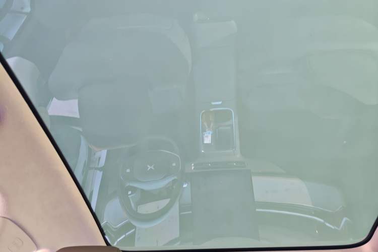 Used XPeng G6 2025 625 Long-Range Max Flagship Edition Headliner