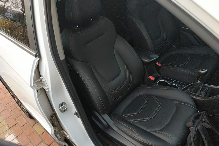 Used JAC Group Refine S4 2019 1.6L Manual Overdrive Model
