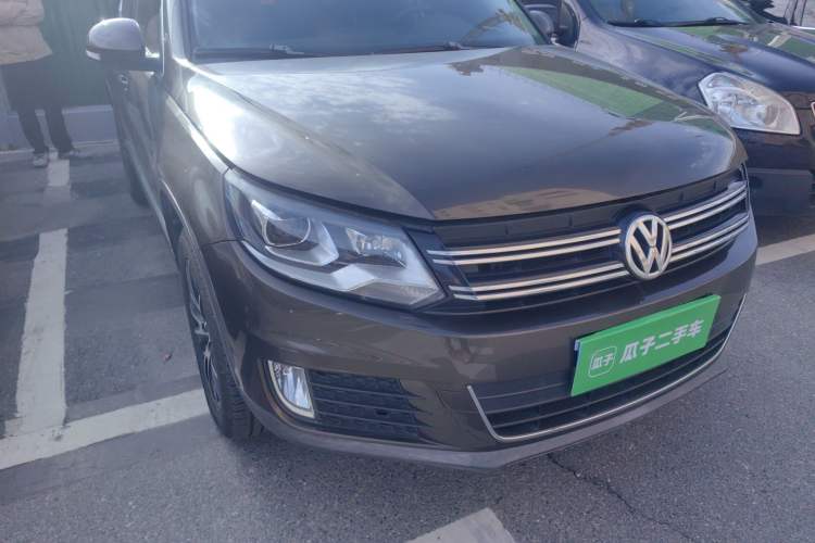 Used Volkswagen Tiguan 2015 1.8TSI Automatic Two-Wheel Drive Luxury Model Right Front Headlight