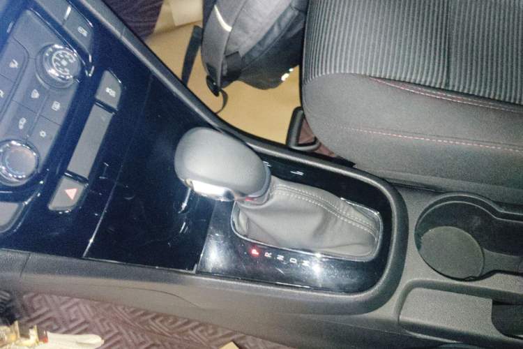 Used Buick Encore 2017 18T Automatic Two-Wheel Drive Urban Leading Model Gear Lever