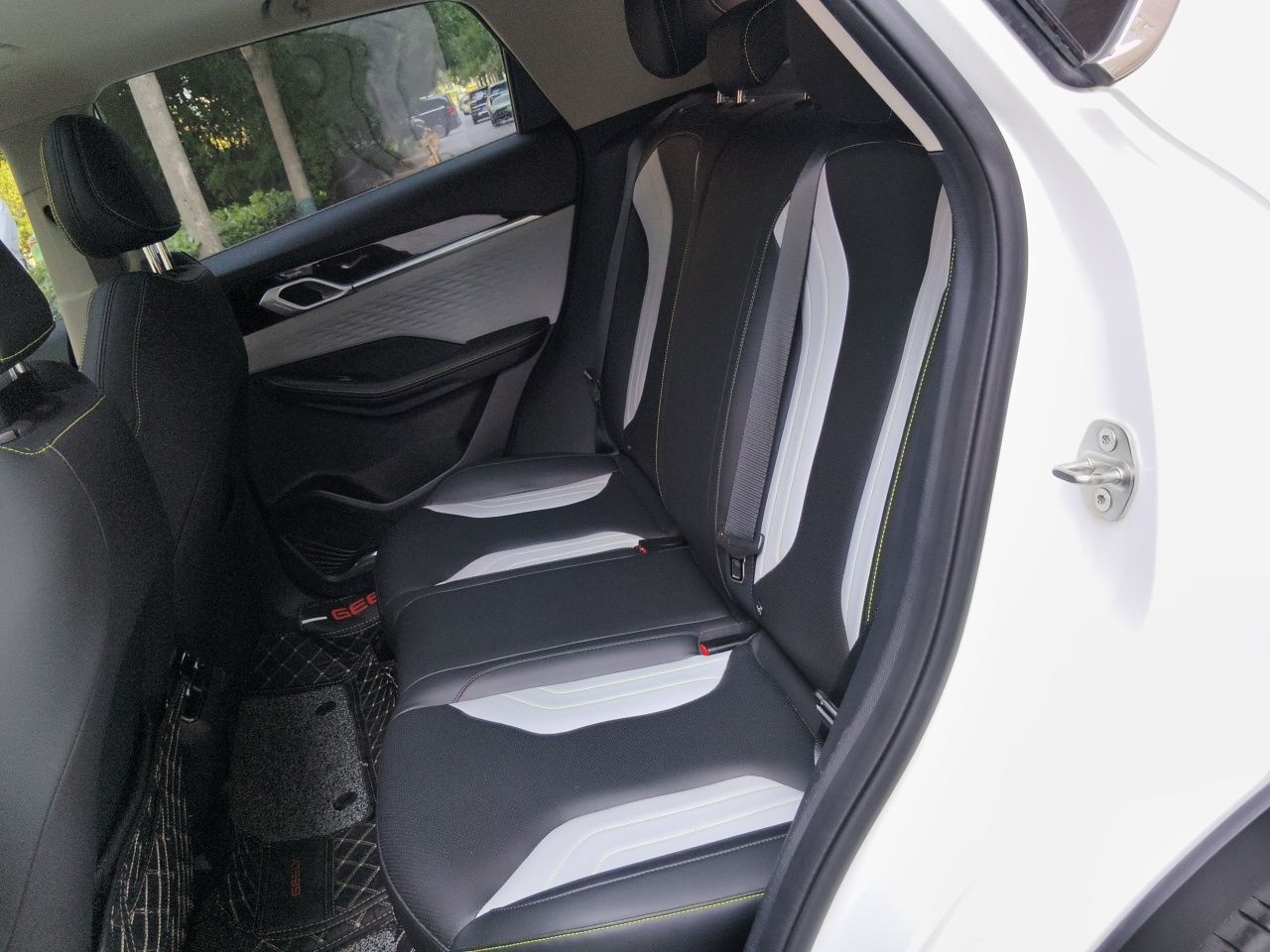 Geely Auto Coolray 2022 Bin Yue COOL 1.5TD DCT Hot Engine Edition — снимка 17