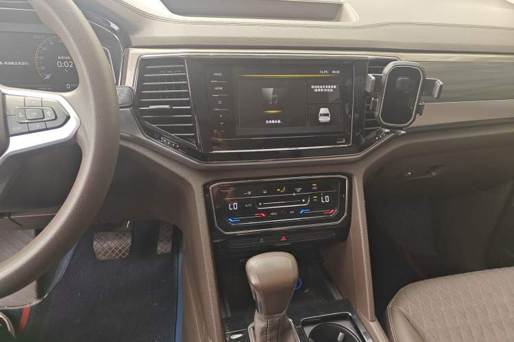 Used Volkswagen Viloran 2020 330TSI Business Edition
