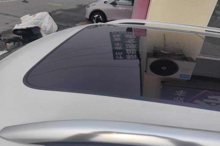 Used Volkswagen Tiguan L 2019 Revised 330TSI Automatic Two-Wheel Drive Smart & Luxury Edition China VI Standard
