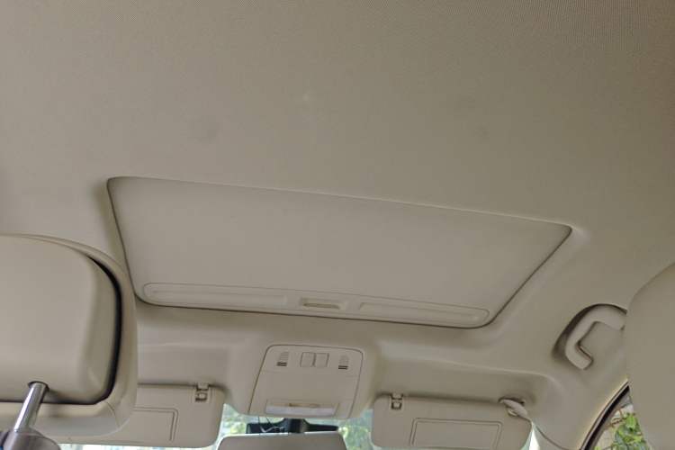 Used Buick Regal 2012 2.4L SIDI Elite Edition Headliner