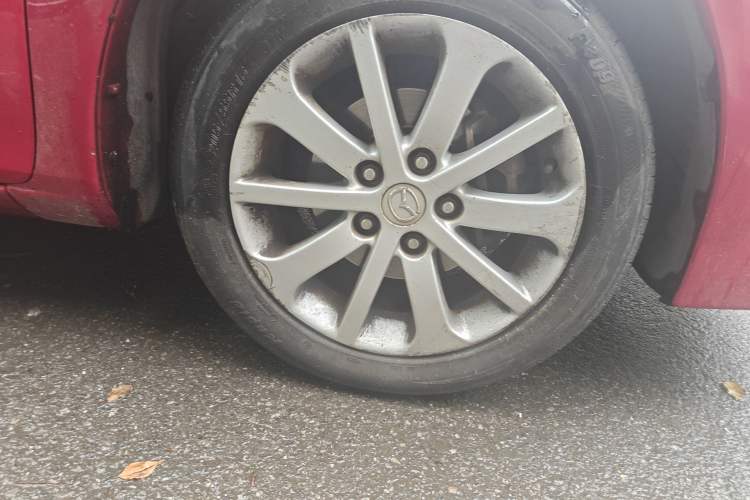 Used Mazda 6 2014 2.0L Automatic Classic Version Right Front Wheel Hub