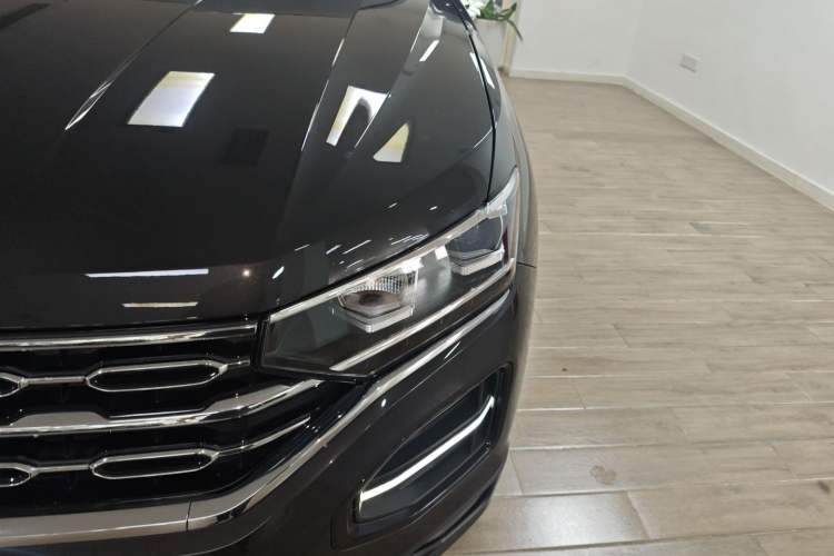 Used Volkswagen Tayron 2022 330TSI Two-Wheel Drive Luxury Smart Connectivity Version
