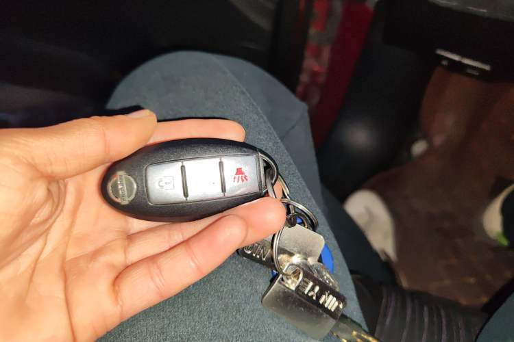 Used Nissan Tiida 2011 1.6L CVT Smart Version
