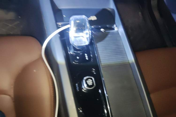 Used Volvo XC60 2024 B5 4x4 Smart Luxury Edition
