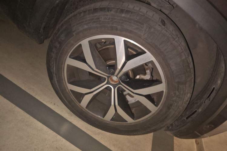 Used Volkswagen Teramont 2020 380TSI Four-Wheel Drive Luxury Version China VI Standard Right Front Wheel Hub