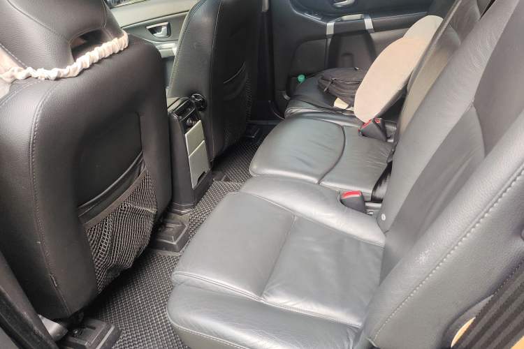 Used Volvo XC Classic 2014 T5 Luxury Edition
