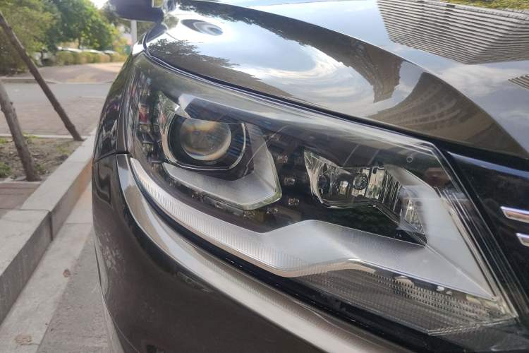 Used Volkswagen Tiguan L 2015 1.8TSI Automatic Two-Wheel Drive Trend Edition