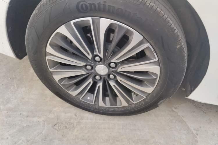 Used Buick GL8 2022 ES Land Cruiser 653T Luxury Model
