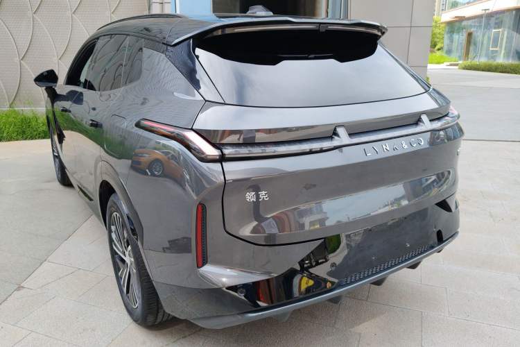 Used Lynk & Co 08 EM-P 2023 220km All-Wheel-Drive Performance Halo
