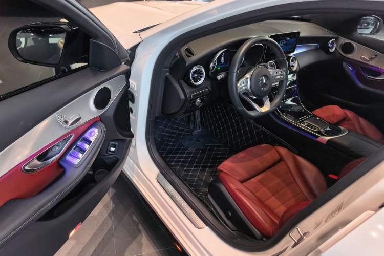 Used Mercedes-Benz C-Class 2019 C 260 Sport Edition Driver Seat