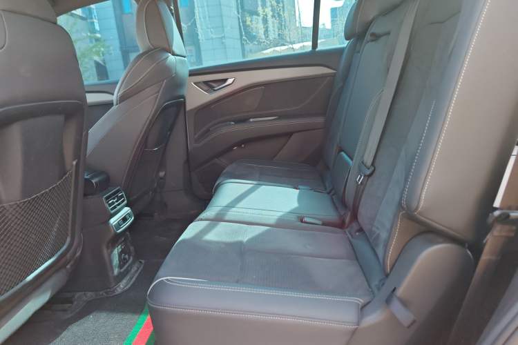 Used Audi Q5 e-tron 2022 40 e-tron Starlight Edition Mech Kit Left Rear Seat