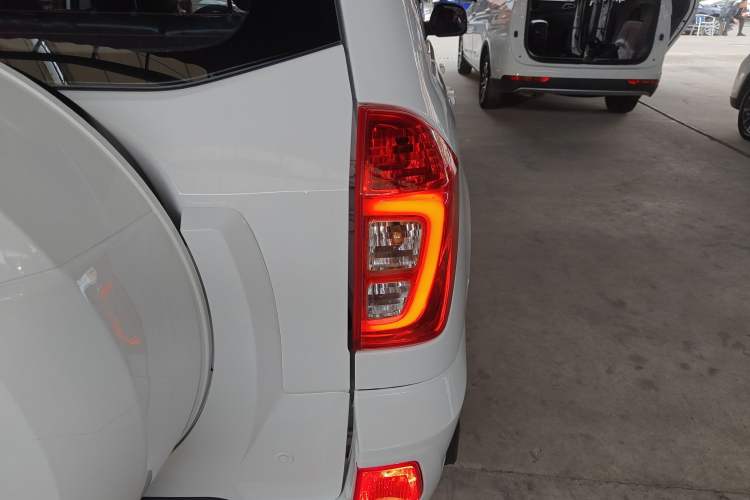 Used Chery Tiggo 3 2016 1.6L Manual ZhiShang Edition