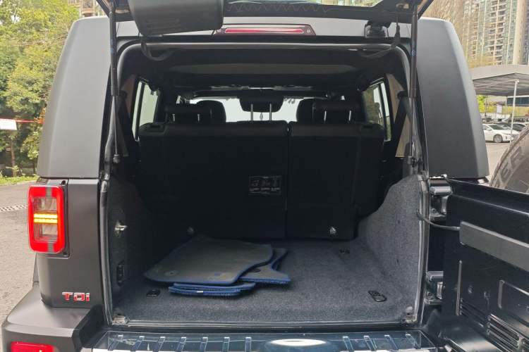 Used BAIC Off-Road BJ40 2023 2.0D Automatic Four-Wheel Drive Blade Hero Edition Adventurer Type