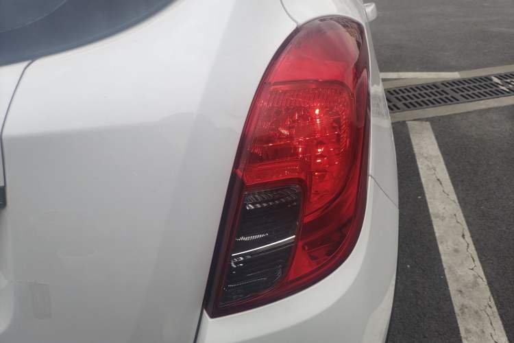 Used Buick Encore 2017 18T Automatic Two-Wheel Drive Urban Leading Model Right Rear Taillight