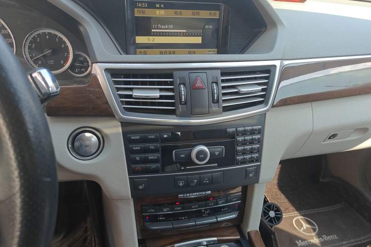 Used Mercedes-Benz E-Class 2011 E 300 L Elegant Model Audio And AC Panel