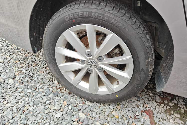 Used Volkswagen Bora 2019 1.5L Automatic Elite Version Right Rear Wheel Hub
