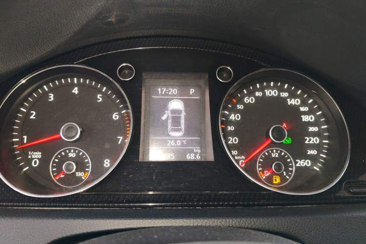 Used Volkswagen Magotan 2012 1.8TSI Comfort Model Instrument Cluster