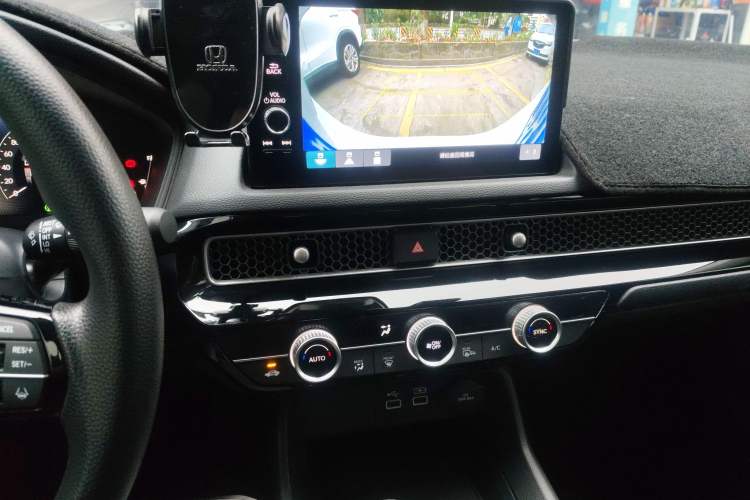 Used Honda Civic 2023 240TURBO CVT Dynamic Edition
