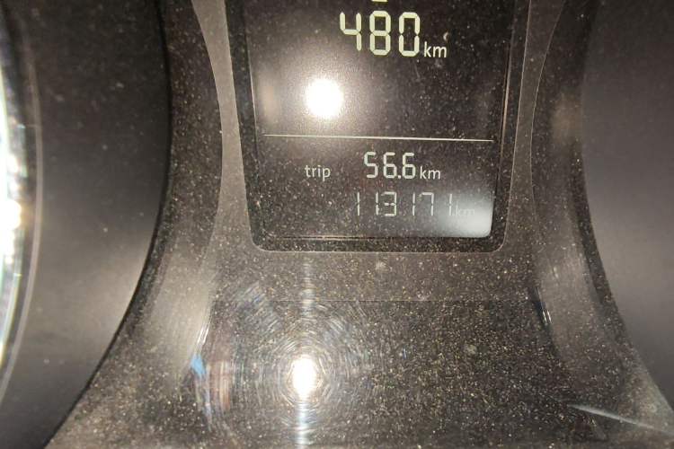 Used Volkswagen Sagitar 2015 230TSI Automatic Comfort Version Odometer Close Up