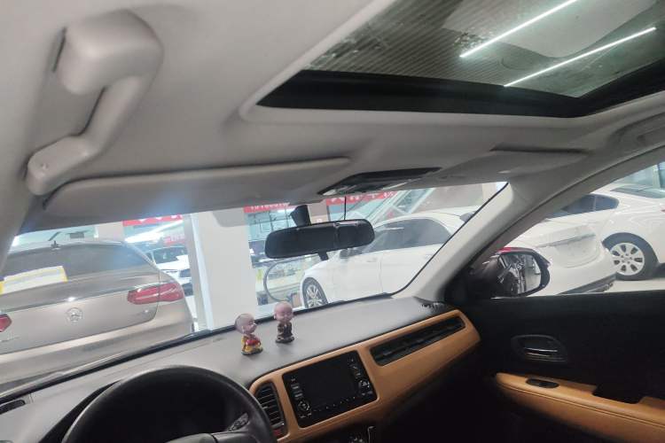 Used Honda Vezel 2016 1.8L CVT Front-Wheel Drive Pioneer Edition Headliner