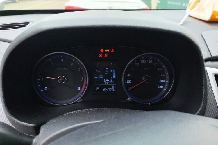 Used Hyundai ix25 2017 1.6L Automatic Smart Version Instrument Cluster