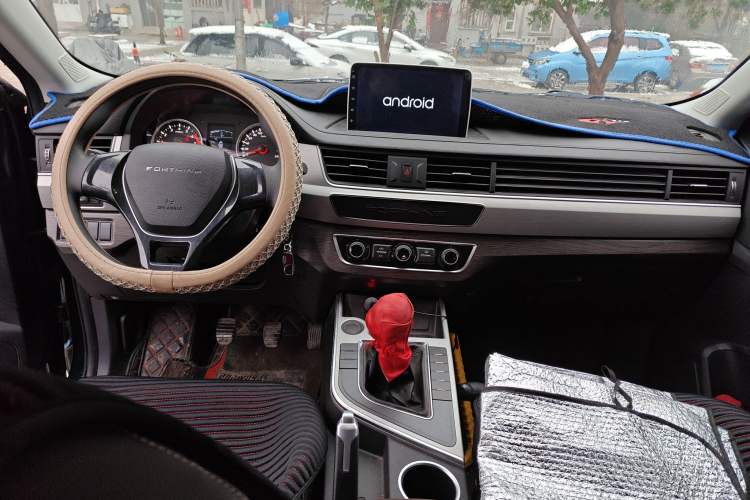 Used FORTHING T5 2023 Grand Edition 1.6L Manual Dream Version Five Seats
