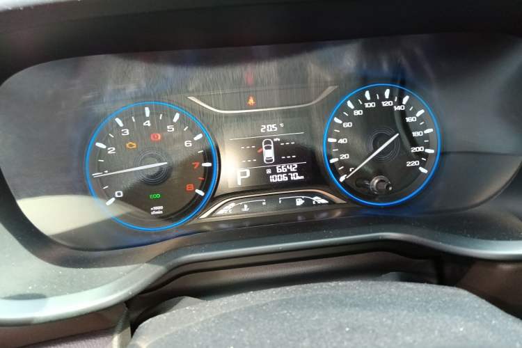 Used GAC Trumpchi GS3 2019 235T Automatic Elite Edition Instrument Cluster