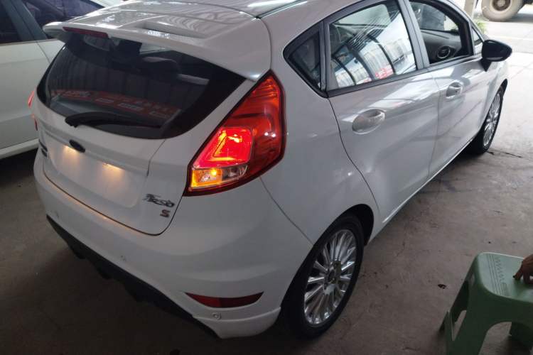 Used Ford Fiesta 2014 Hatchback 1.0 GTDi Automatic Dynamic Model