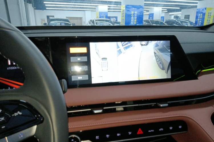 Used Changan CS75 PLUS 2024 3rd Generation Champion Edition 1.5T Intelligent Drive Dynamic Model