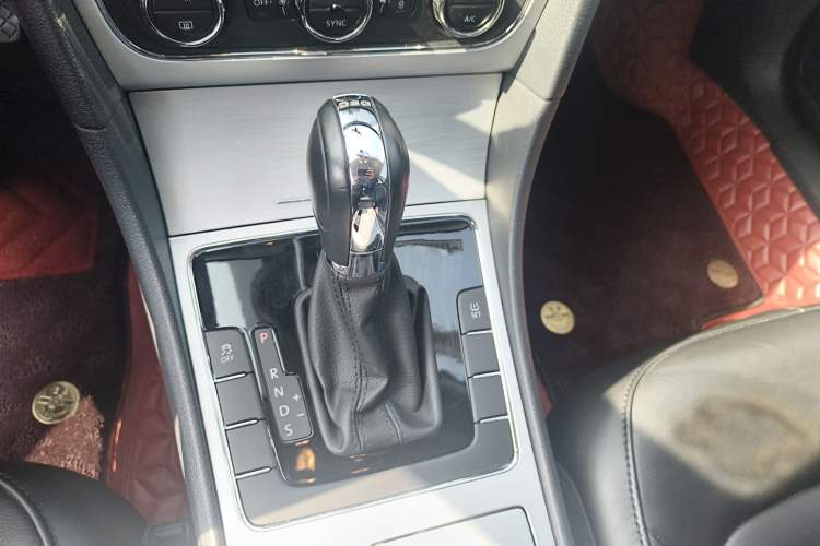 Used Volkswagen Passat 2015 1.8TSI DSG Prestige Edition
