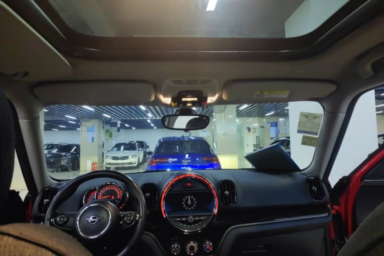 Used MINI Countryman 2019 1.5T COOPER ALL4 Classic Weekend Travel Edition
