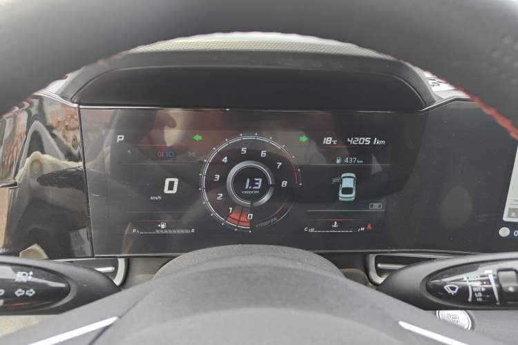 Used Hyundai Elantra 2022 1.5L CVT LUX Prestige Edition Instrument Cluster