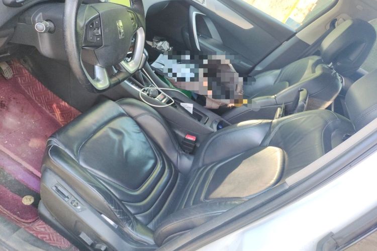 Used DS 5LS 2014 1.6T Luxury Edition THP160
