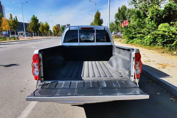 Used Great Wall Wingle 5 2021 2.4L Gasoline Two-Wheel-Drive Progressive Version Big Double Cab China VI Emission Standard 4K22D4M
