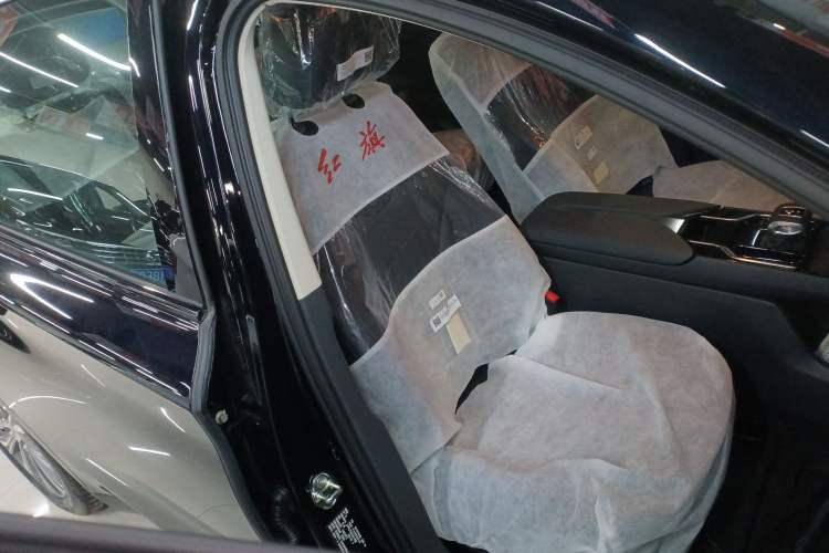 Used Hongqi E-QM5 2024 500km Range Edition
