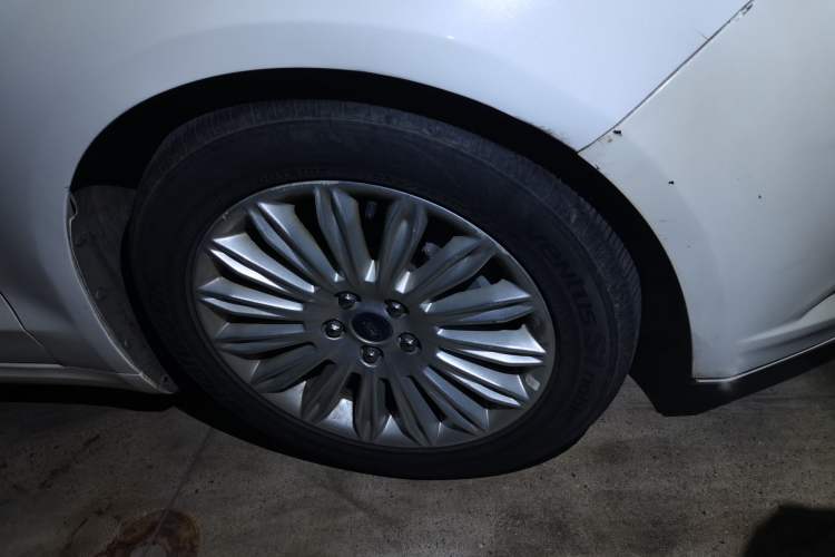 Used Ford Mondeo 2013 2.0L GTDi 200 Fashion Edition Exterior 1