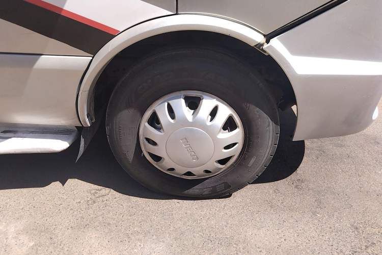 Used Iveco Power Daily  Right Front Wheel Hub