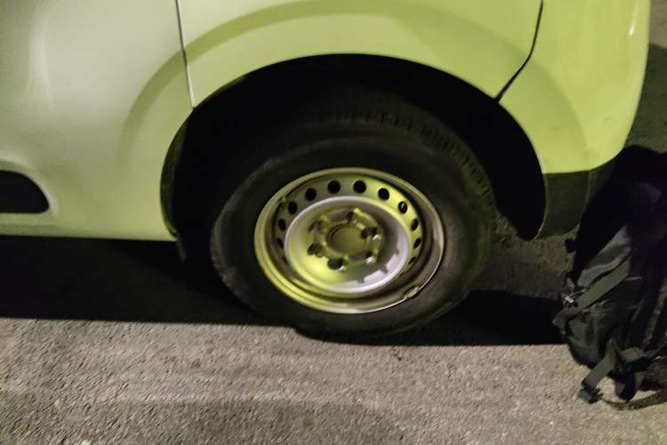 Used SAIC MAXUS Dana V1 2025 Low-Roof Multi-Function Version 42 kWh