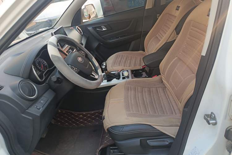 Used Bestune X40 2019 1.6L Automatic Luxury Edition China VI Left Front Seat
